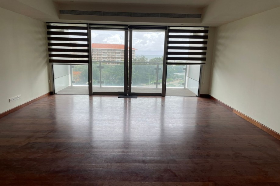 Suites Tower Cinnamon  Life Apartment for Sale-3