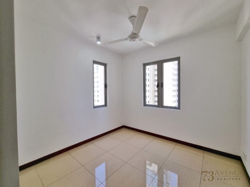 On320 Largest 3 Bedroom APARTMENT for RENT | Colombo 2-5