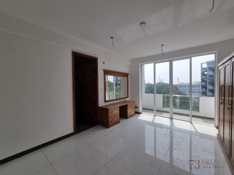 SALE | Brand-New Spacious 3 Bedroom APARTMENT in Colombo 7-2