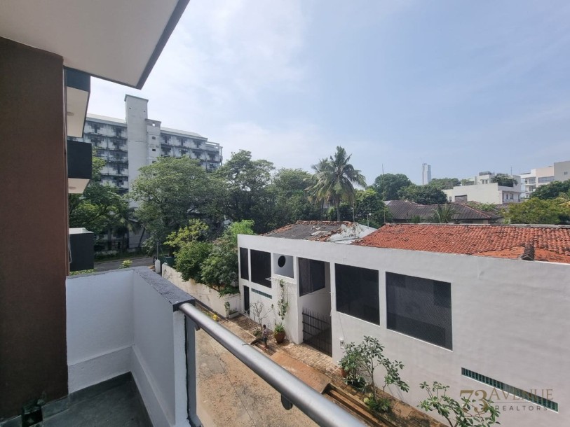 SALE | Brand-New Spacious 3 Bedroom APARTMENT in Residential Colombo 7-6