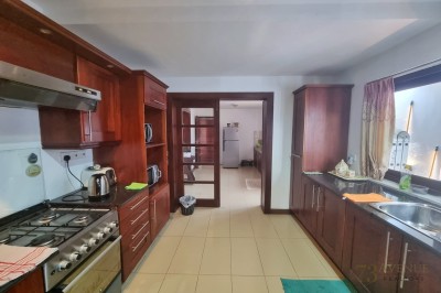 Large 17 Perch HOUSE for SALE Park Road, Colombo 5-6