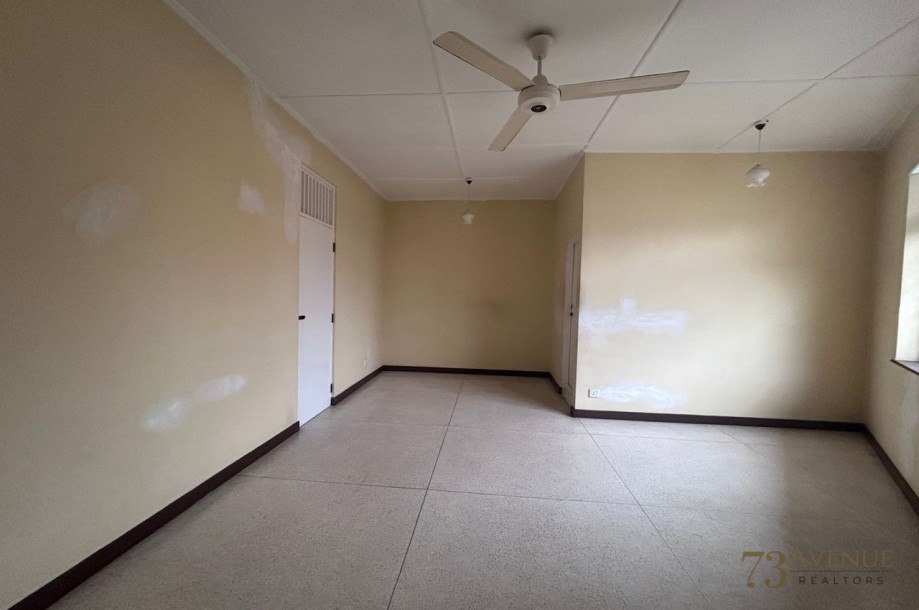 Commercial House For Rent in Colombo 3-1