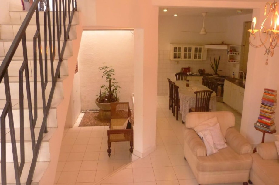 Classic House for sale in Battaramulla-3