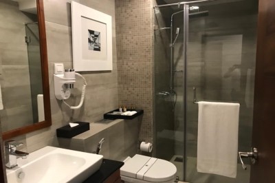 LUXURY 3 Bedroom APARTMENT for RENT in Platinum One Suites Galle Road, Colombo 3-8