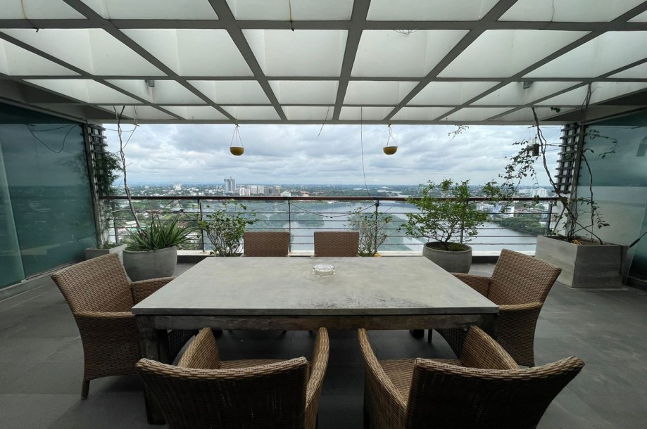 Fairway Waterfront Triplex Penthouse | Apartment for Sale in Rajagiriya.-6
