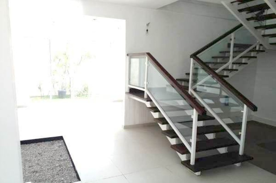 Three storied Townhouse in Kottawa for Sale-8