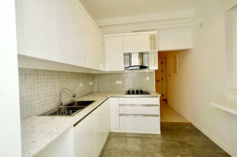 Tastefully Furnished Apartment for Rent in Nawala!-9