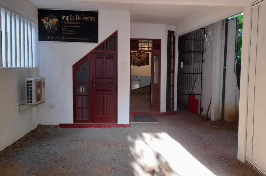 2 storey House for Sale in the Heart of Colombo 04-7