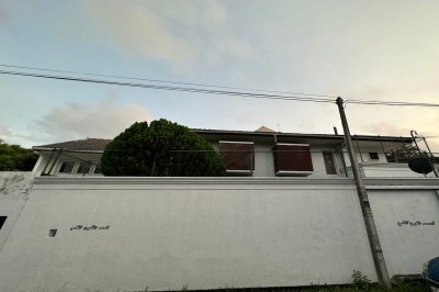 A classic house for sale in Colombo 6-8