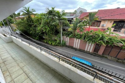 House For Sale in Colombo 5!