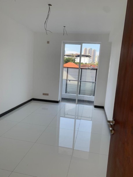 Brand-New Large 3 Bedroom APARTMENT for RENT in Colombo 7 | Highest View-4