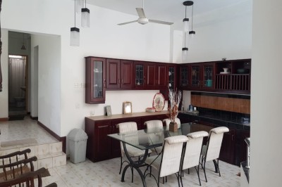 For Sale: Luxurious 8-Bedroom Home with Indoor Pool and Parking for 5 Cars