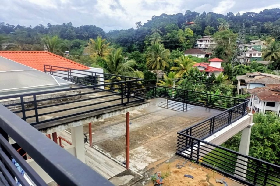 Brand New Villa for Sale in Kandy-4