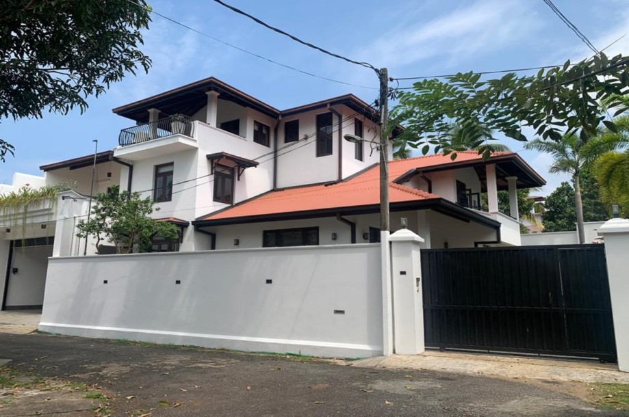 House for Rent in Mt Lavinia-1