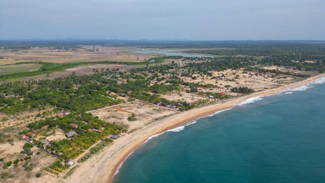 Beach Front Land for sale in Arugambay-2