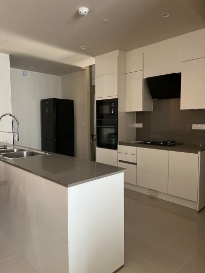 Tastefully furnished high floor rental at The Grand-3