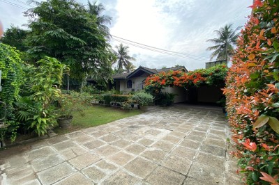 Tropical style property for sale in Battaramulla-4