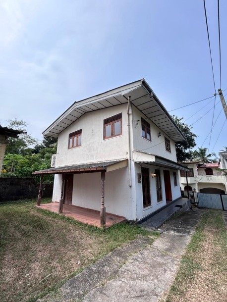 House for Sale in Kotte-1