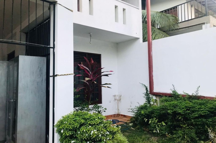 House for Sale in Athurugiriya-4