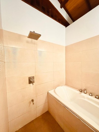 Super Luxury House for Rent in Boralesgamuwa-7