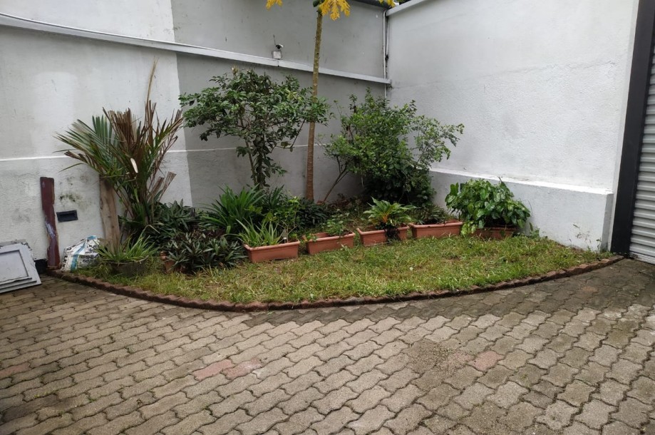 House for Sale in Sri Jayawardanapura Kotte-13