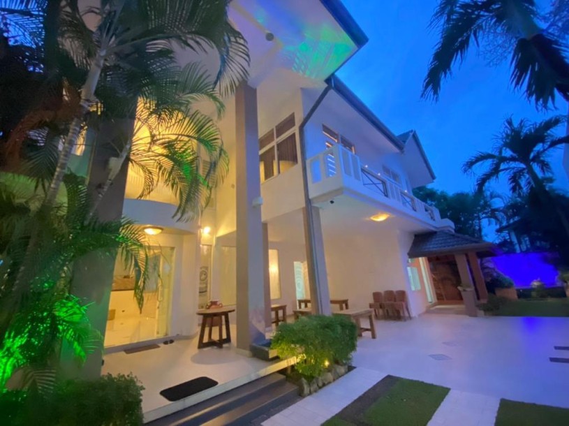 A Luxury House For Sale in Nugegoda-9