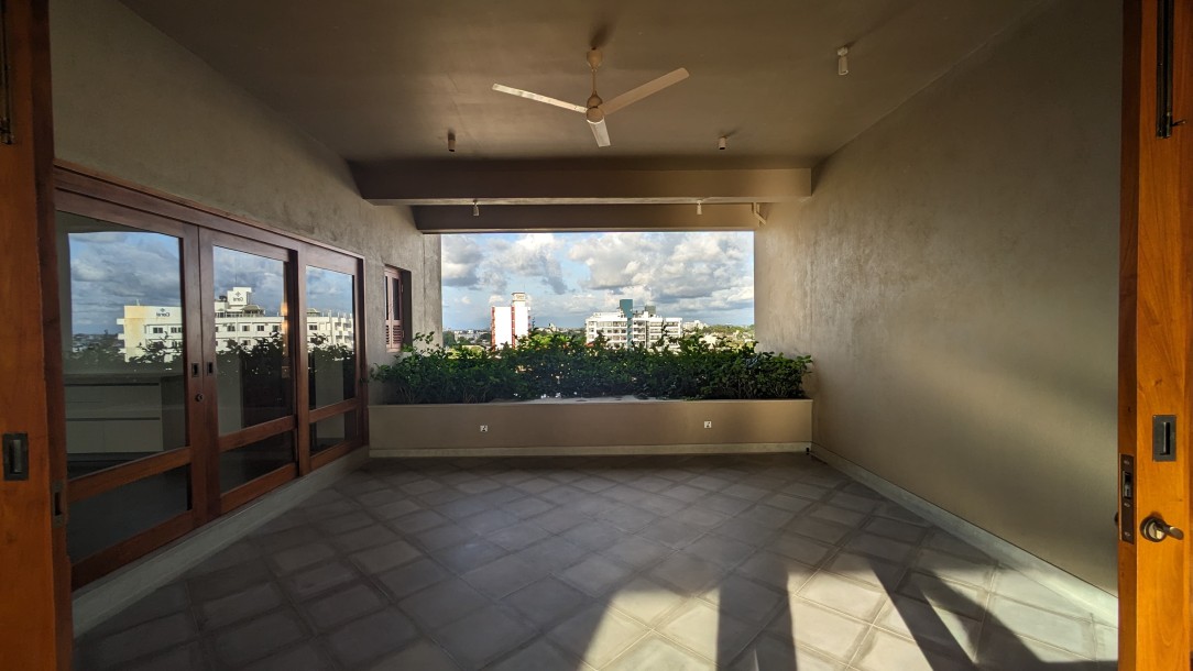 3BR Penthouse for Rent in Colombo 6-8