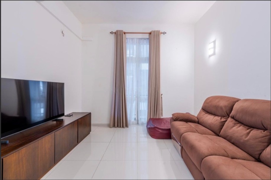 Tastefully Furnished Apartment for Sale in Colombo 5-3