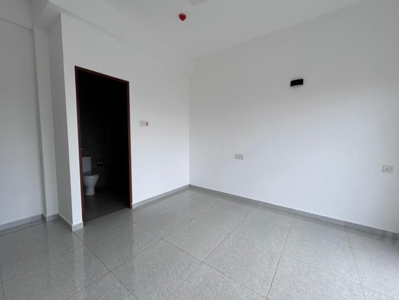 Brand New Apartment for Sale in Colombo 04-4