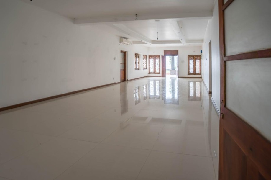 Commercial property for Rent in Colombo 5-2