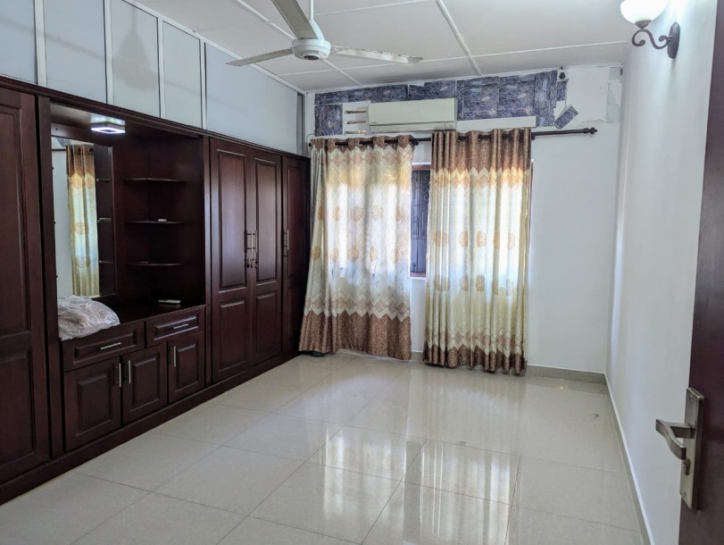 Private unit for sale in Borella-2