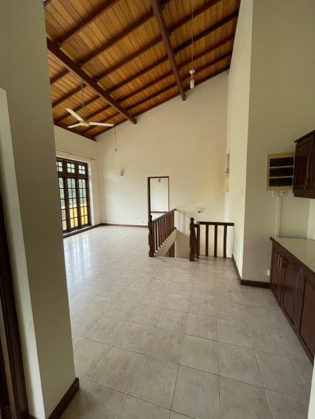 House for Sale in Narahenpita-4