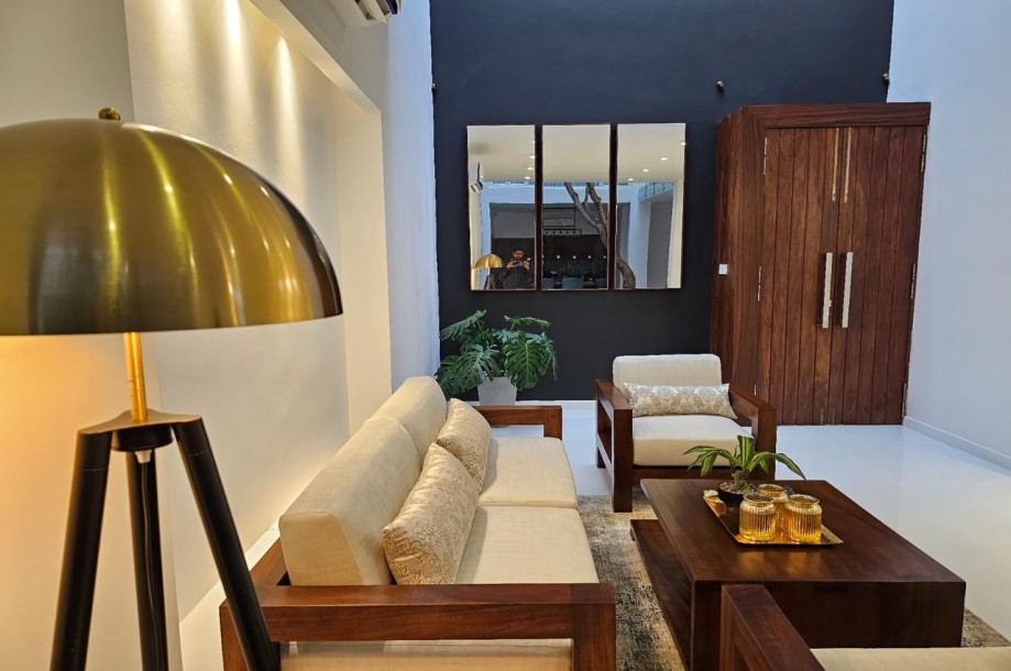 Fully Furnished Luxury House in Nugegoda-4