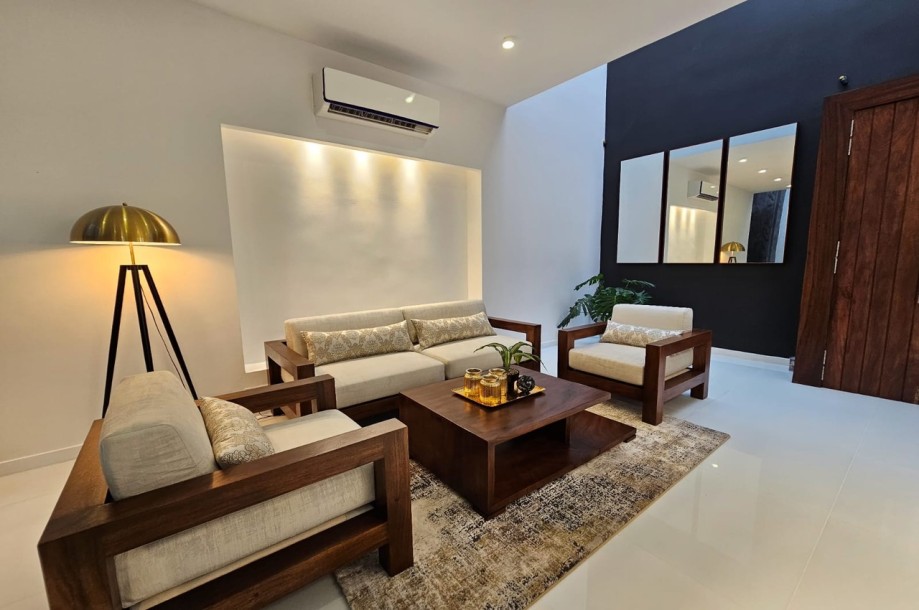 Fully Furnished Luxury House in Nugegoda-13