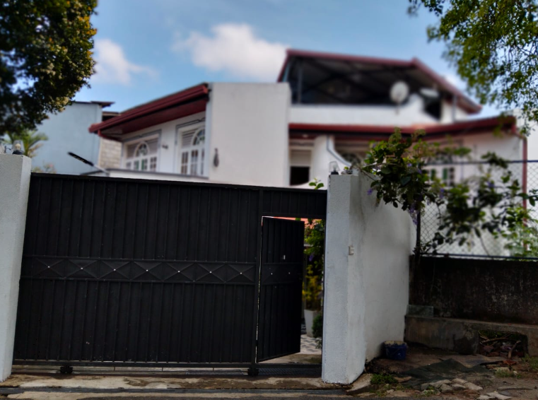 5BR House for Sale in Udahamulla East, Sri Jayawardenepura Kotte | Price LKR 79 Million (HS4671)-2
