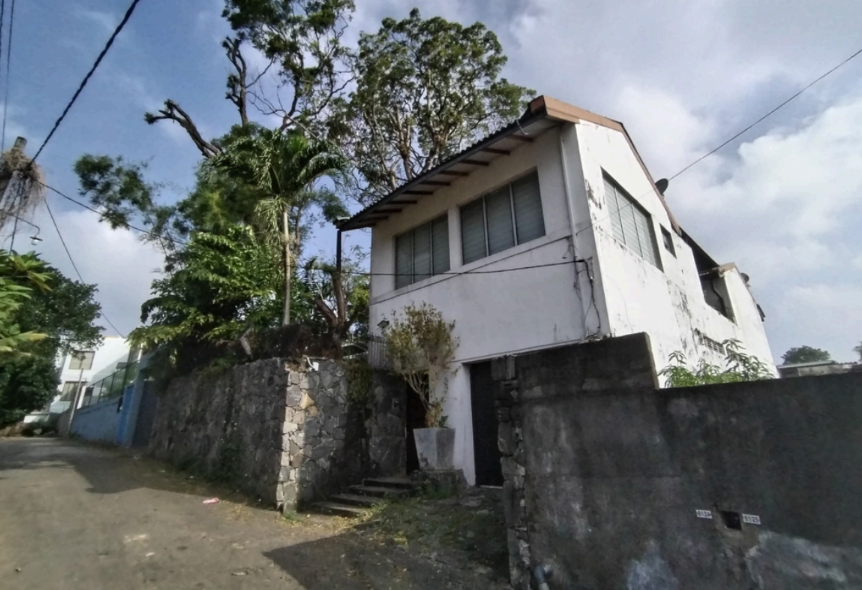 Luxury 4BR Residence for Sale in  Rajagiriya | Price LKR 100 Mn (HS4677)-1