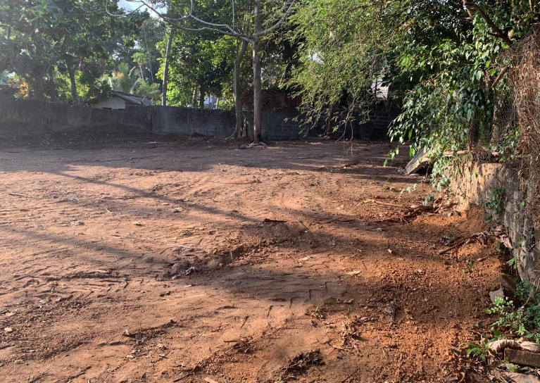 Land for Sale in Piliyandala | Price LKR 40 Mn (LA4680)-1