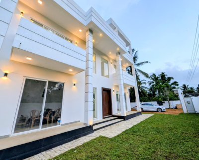 4BR House for Sale in Kurundugaha, Elpitiya, Galle | LKR 54 Mn(HS4699)-3