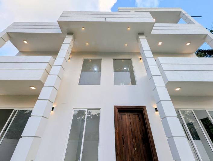 4BR House for Sale in Kurundugaha, Elpitiya, Galle | LKR 54 Mn(HS4699)-2