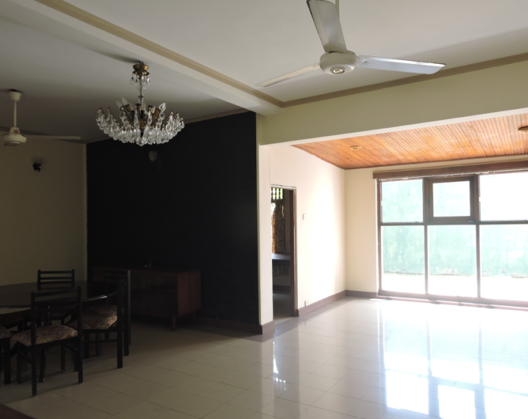 Spacious House for Sale in Rathmalana | LKR 80 Million (HS4986)-7