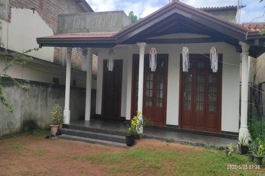 Fully furnished house for rent in Kelaniya.-1