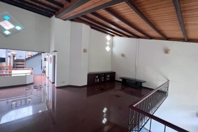 Beautiful House for Sale in Colombo 08