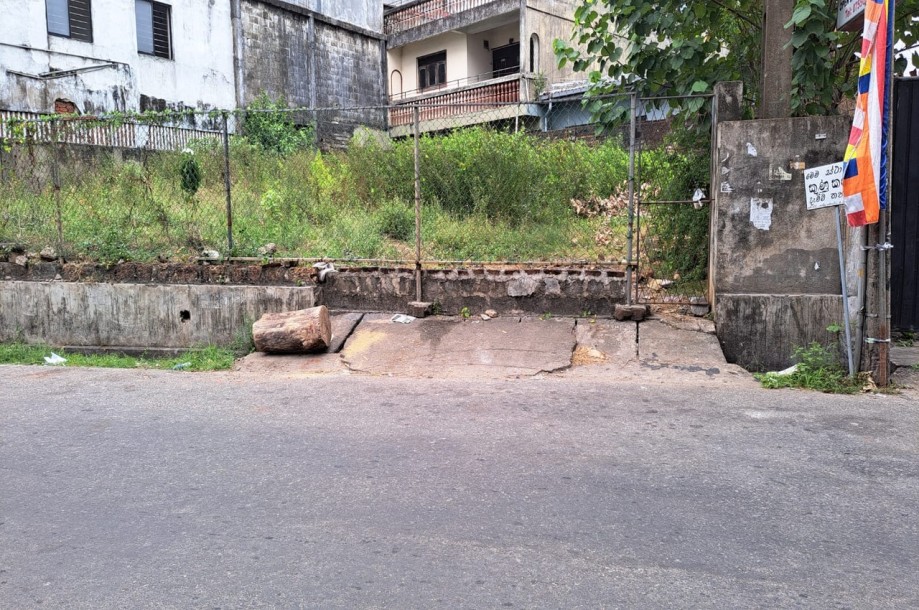 Land for Sale in Rajagiriya-1