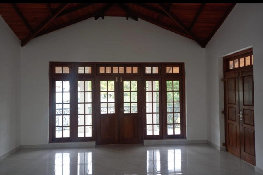Brand New House for Sale in Peradeniya,  Kandy.-14