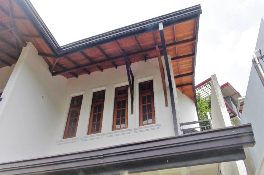 Brand New House for Sale in Peradeniya,  Kandy.-17
