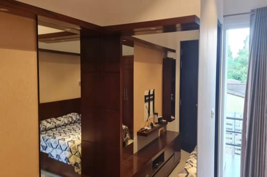Fully Furnished 3 Bedroom Apartment for Sale in Nugegoda-6