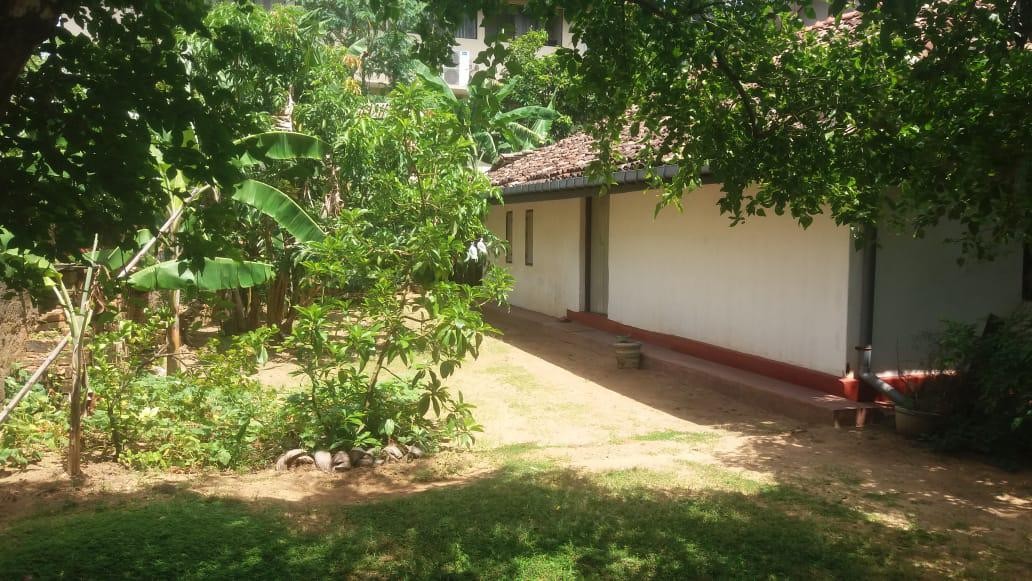 Land with an old house is for sale at Matara town-1