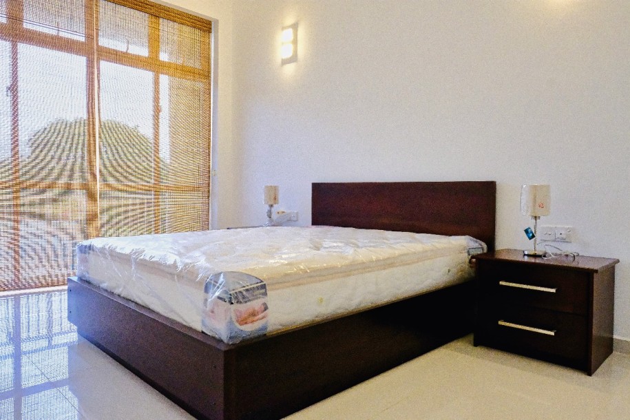 3BR FULLY FURNISHED APARTMENT FOR SALE in Battharamulla-7