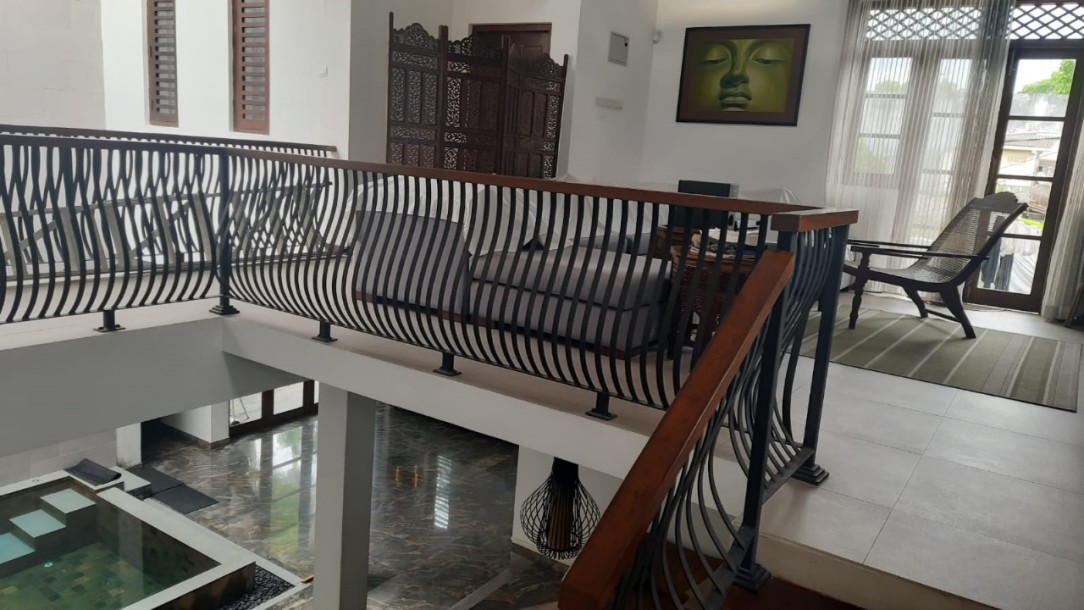 Luxury House for Sale in Battaramulla - Pelawatta-9