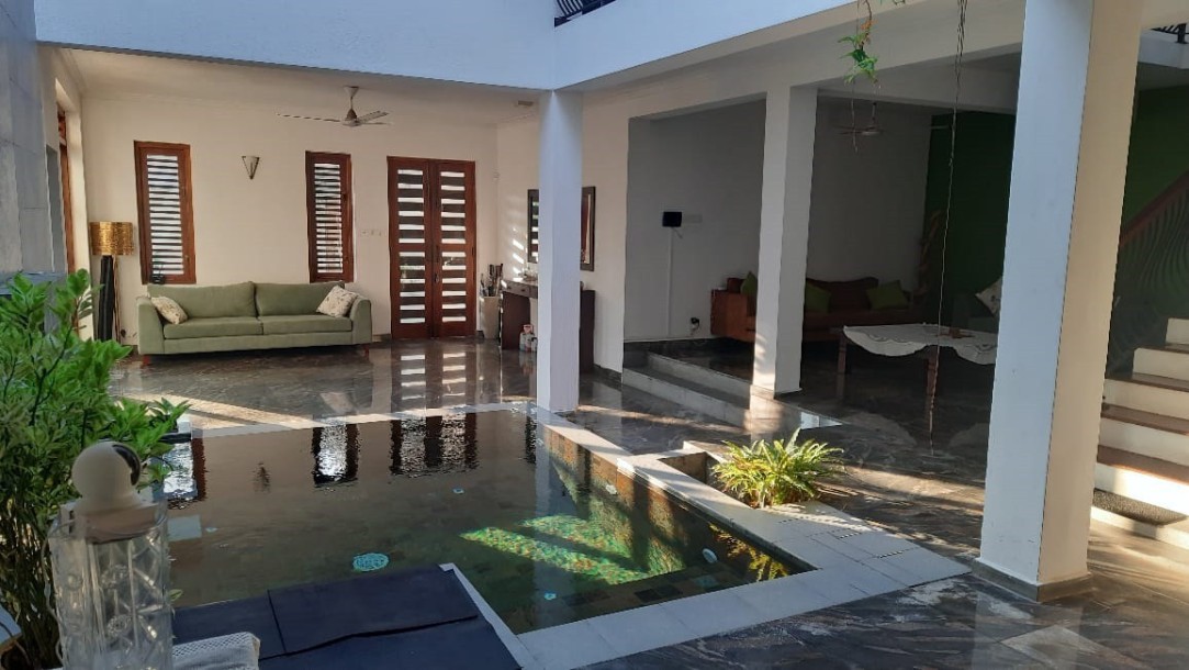 Luxury House for Sale in Battaramulla - Pelawatta-1